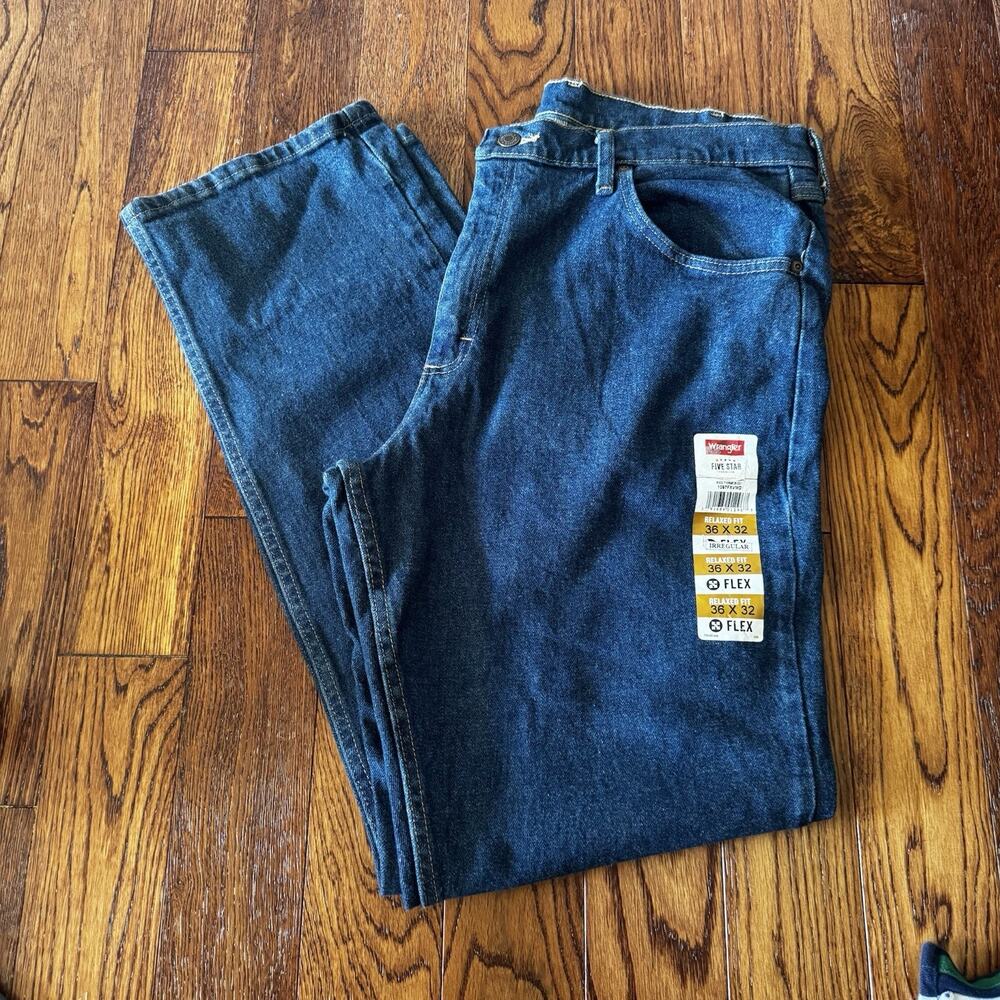 NWT Wrangler Five Star‎ Irregular Relaxed Fit 1097FXVMD Mens 36 X 32 Denim Jeans